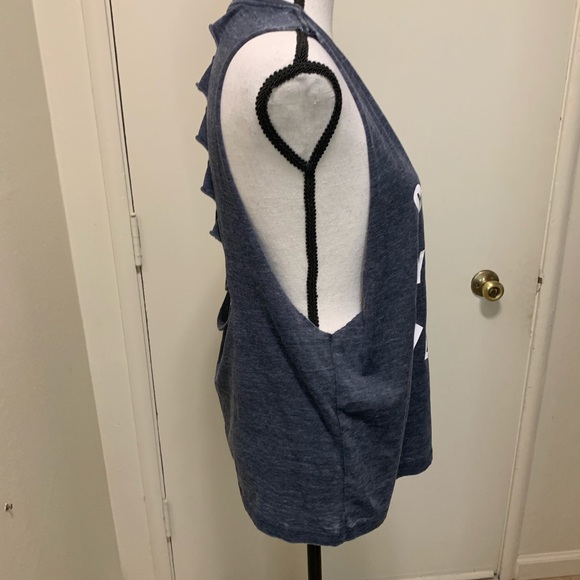 ✨Muscle Tank✨ - Picture 2 of 5